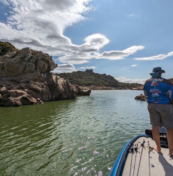 Il lago Coghinas a Tula, grandi spazi per dedicarsi al turismo attivo